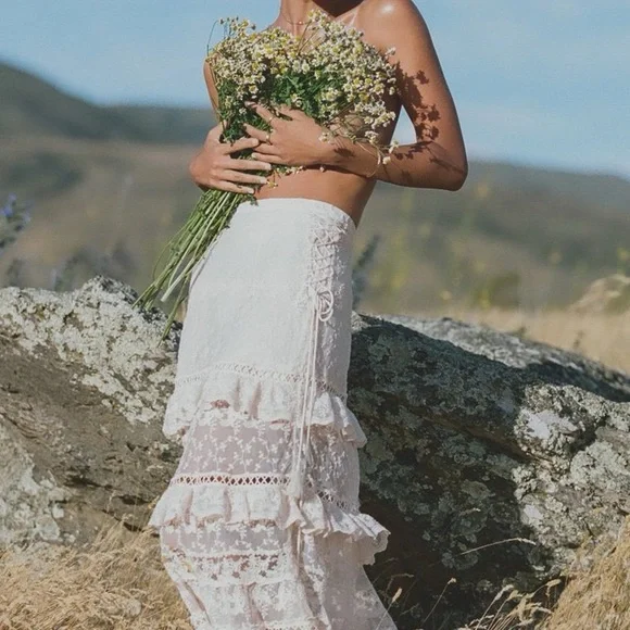 Spell & The Gypsy Le Guaze lace tiered skirt - Picture 5 of 5